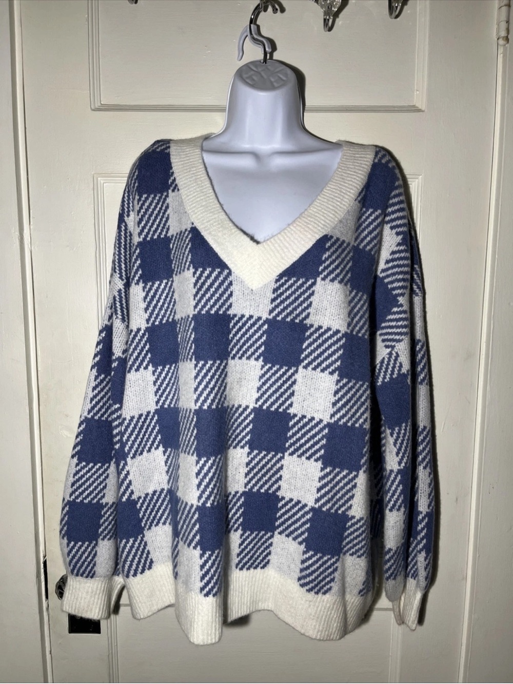 Women’s Sweater Size Medium KORI Blue & White Checker V Neck Oversized